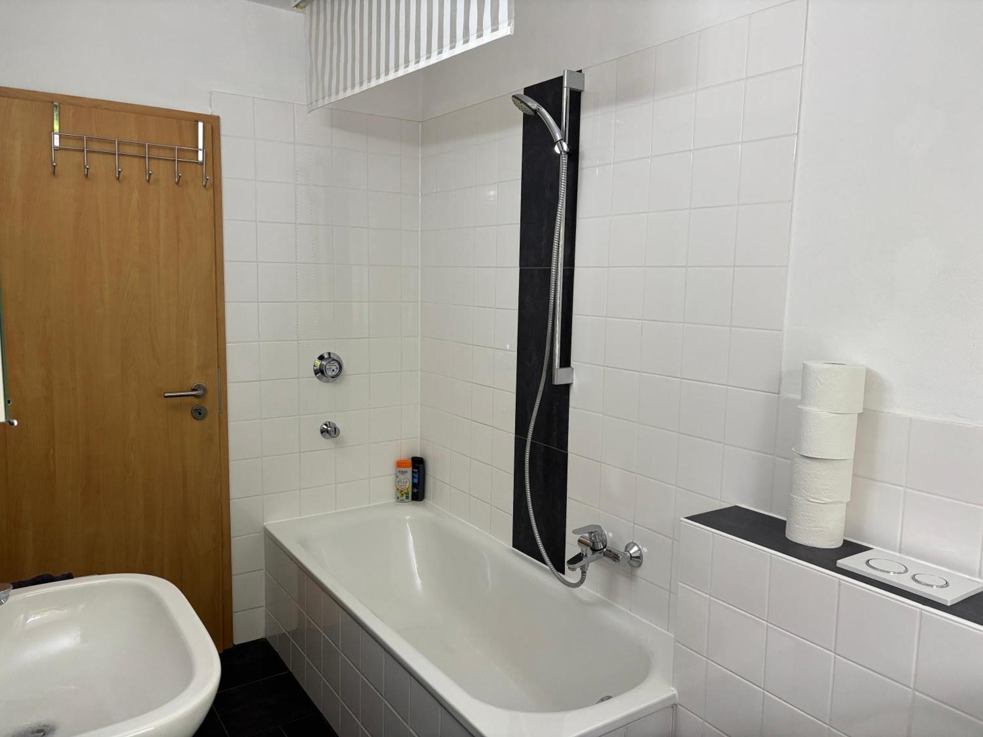 Cityloft Kassel 2 - Zentrale Unterkunft - Balkon - Netflix - Parkplatz Eksteriør bilde